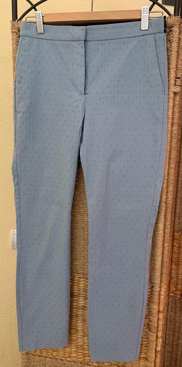 Pantalones de Stradivarius y Zara a 10