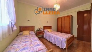 Chalet en venta en Almacelles