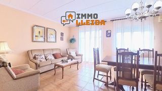 Chalet en venta en Almacelles