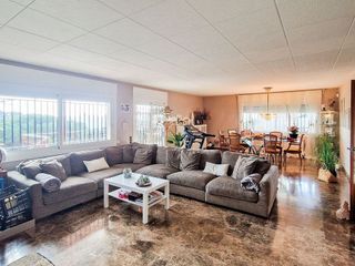 Chalet en venta en Argentona