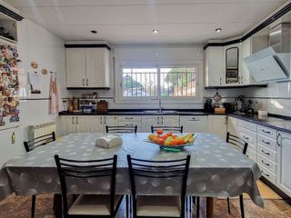 Chalet en venta en Argentona