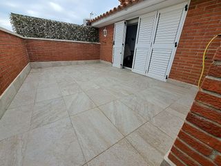 Casa pareada en venta en La Llàntia en Mataró