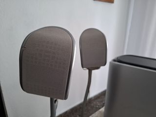 Home cinema con altavoces