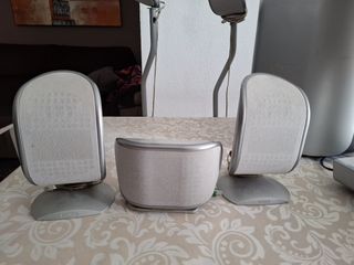 Home cinema con altavoces