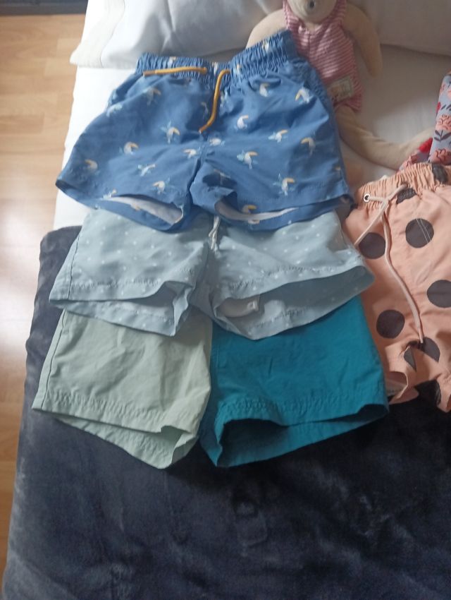 Pack Bañadores niño T  2-3 años.Todos 25 euros