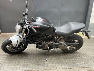 Ducati Monster 821 Dark ABS año 2016