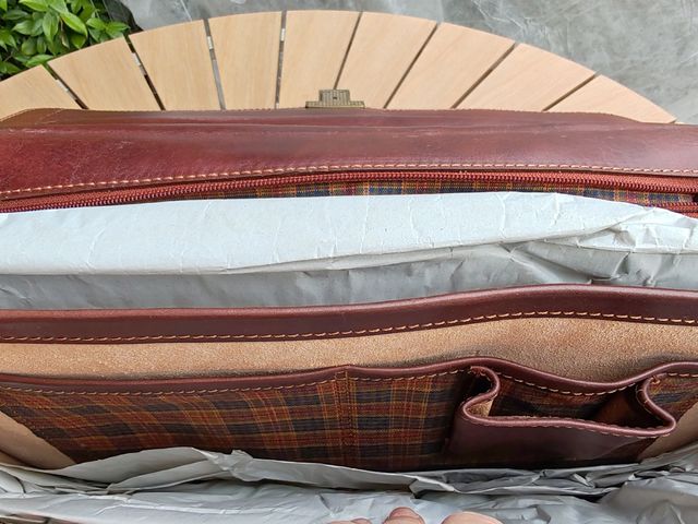 Cartella in vera pelle marrone ILKUOIO