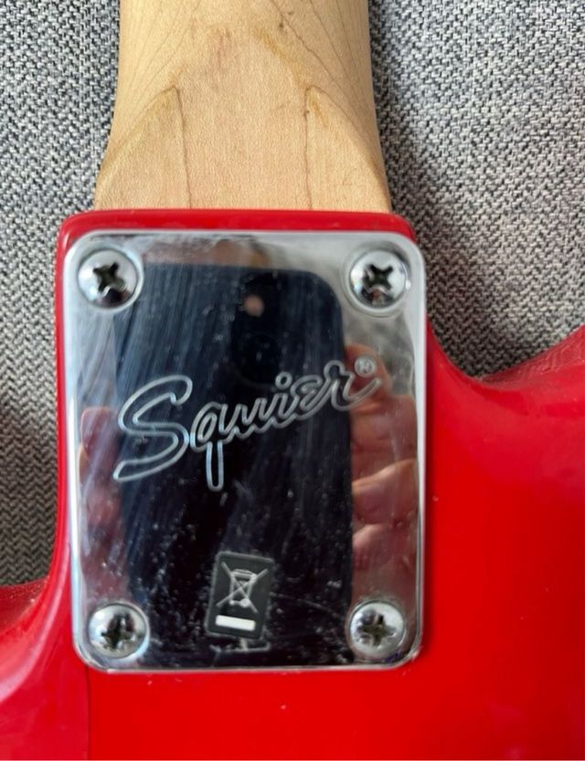 Guitarra electrica squier mini