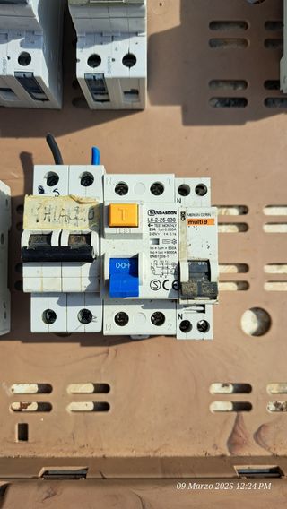 Interruttori generali-Impianto Elettrico