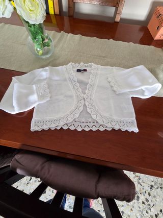 Chaquetilla de vestir.