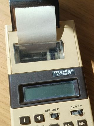 Calculadora Toshiba LC-1028PV