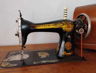 Máquina de coser Singer siglo XIX