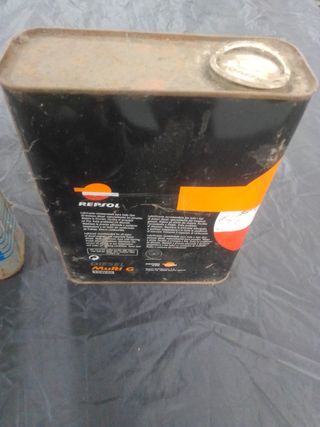 Lata de aceite motor 2L