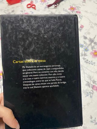 AGATHA CHRISTIE Cartas sobre la mesa