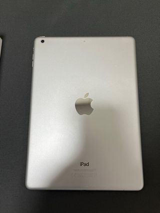 Apple iPad Air 32GB Plata