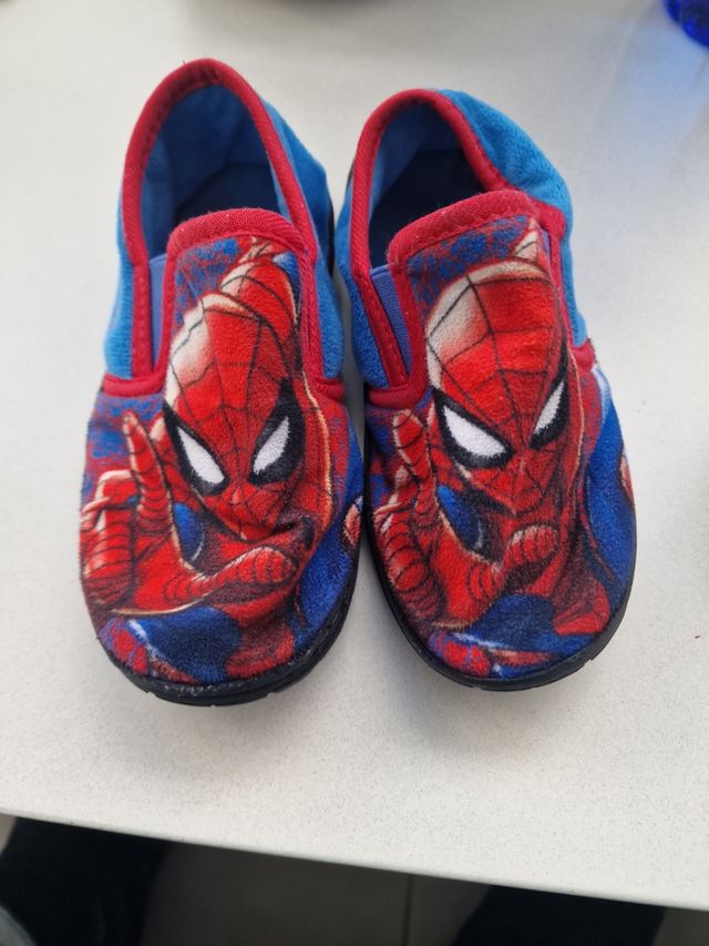 Zapatillas de estar en casa de niño
