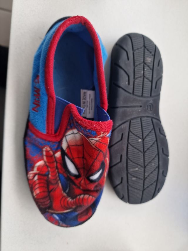 Zapatillas de estar en casa de niño