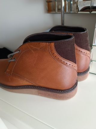Zapatos chico núm 43  nuevos