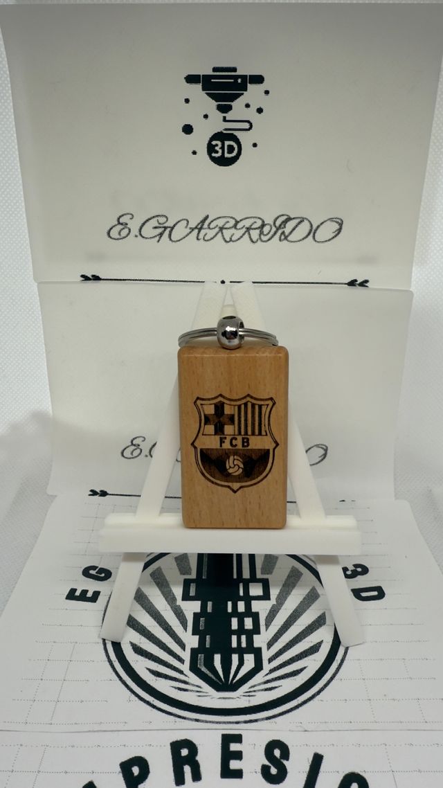 llavero de madera barcelona