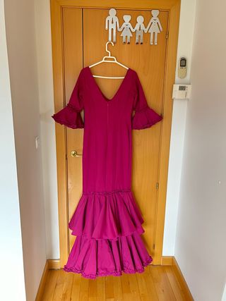 Traje de flamenca color Buganvilla