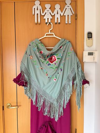 Traje de flamenca color Buganvilla