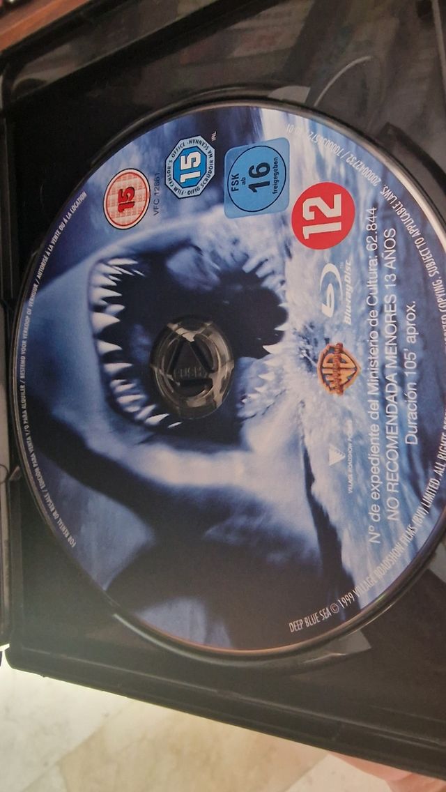 Deep blue sea bluray español