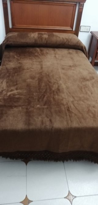 COLCHA REVERSIBLE ABRIGO. TIENDA