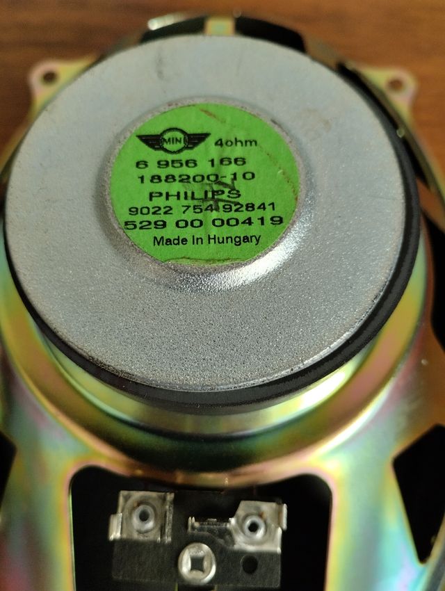 Mini r50. Altavoces traseros