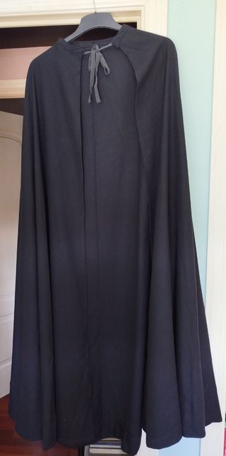 Túnica y capirote