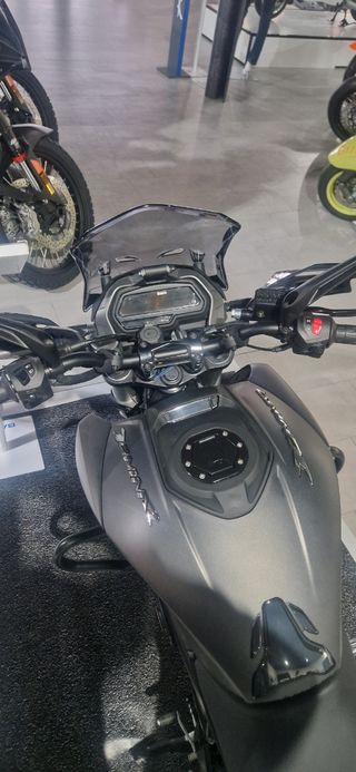 BAJAJ DOMINAR D 400