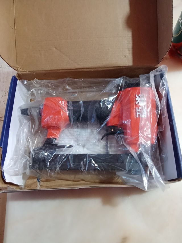 Grapadora de compresor nueva