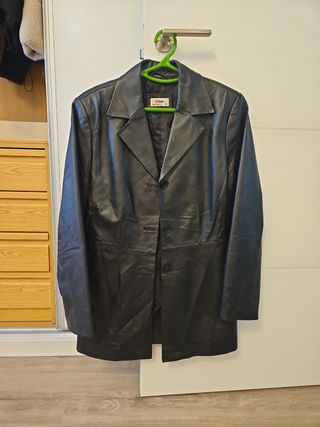 Chaqueta "cuero" negra