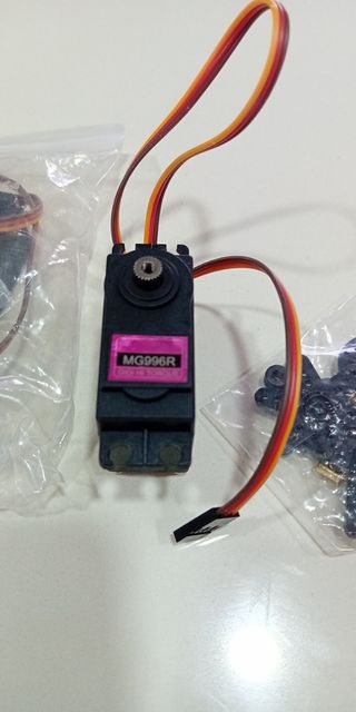 Servocomando Servo Rc 180° Auto Radiocomadata 
