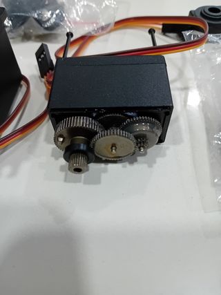 Servocomando Servo Rc 180° Auto Radiocomadata 