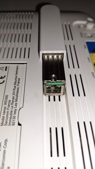 Router Home&Life hub Sercom WD300 con SFP Fibra