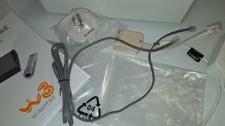 Router Home&Life hub Sercom WD300 con SFP Fibra