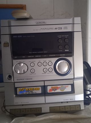 Minicadena marca Aiwa