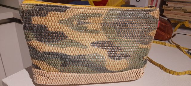 Trousse Carpisa effetto paglia