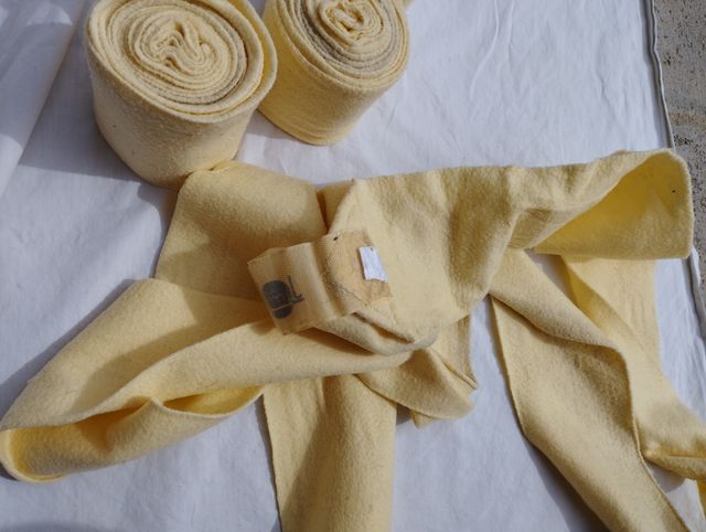 Vendas caballo polares color crema