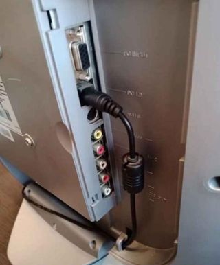 Televisor TOSHIBA LCD 15"