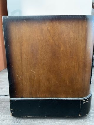 Radio de valvulas modelo MM de 1952