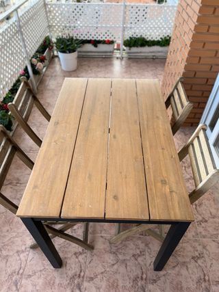 Mesa terraza maison du monde y 4 sillas