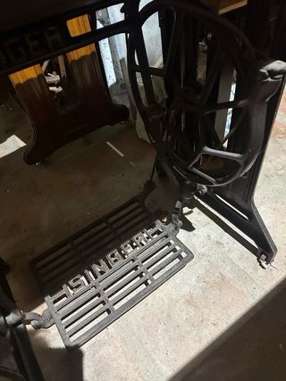 Maquina de coser antigua singer