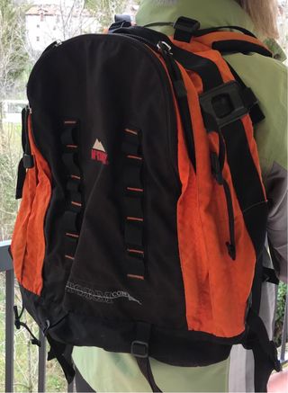 Mochila Mc Kinley. 30 litros. 