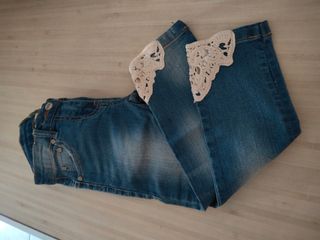 Pantalone jeans.estivo bimba 5anni