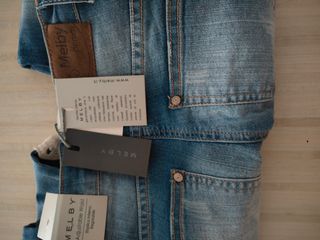 Pantalone jeans.estivo bimba 5anni