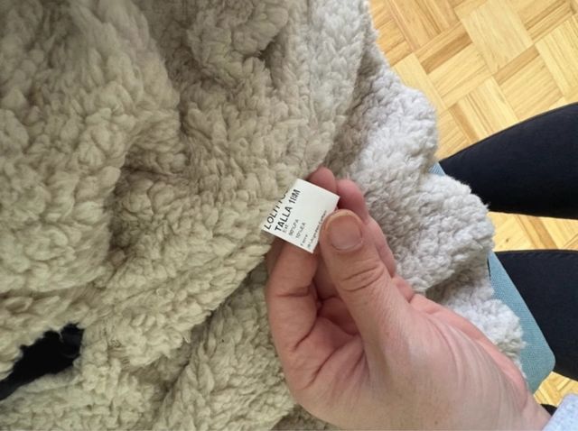 Chubasquero charol Lolittos