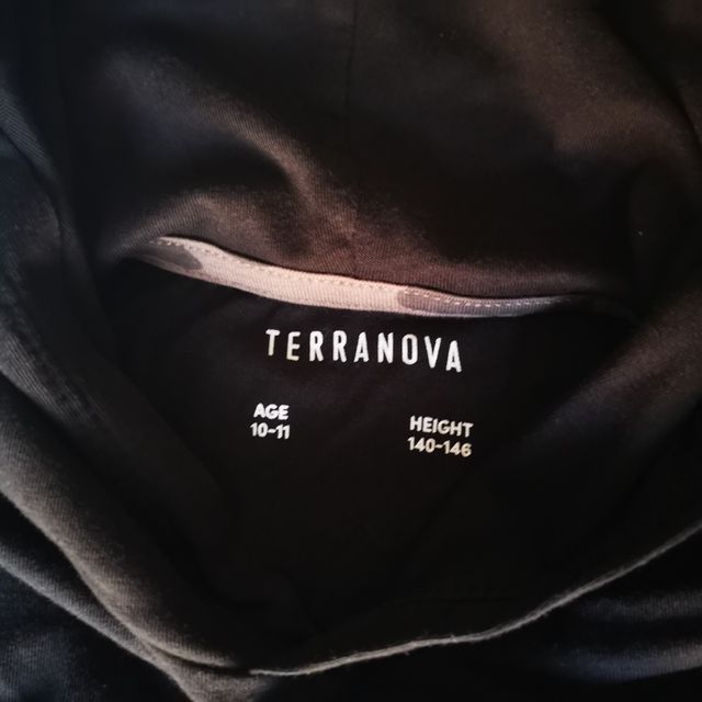 Maglia cotone cappuccio e maniche lunghe