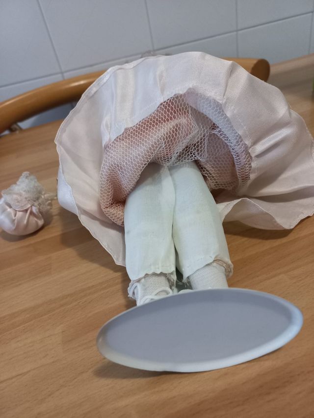 Bambola in porcellana