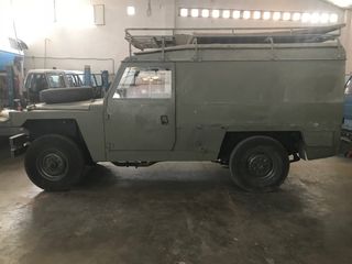 Land Rover Militar  1983